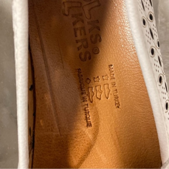 Volks Walkers Slip On Loafers White Leather Size 8.5 Perforated Open Design - Picture 8 of 10